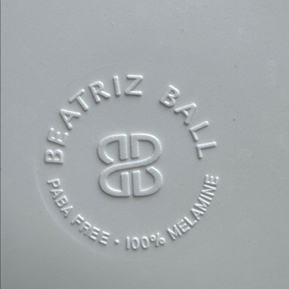 Beatriz Ball New Orleans Vida Decorative Ice Salad White Bowl with Blue Servers - Picture 6 of 6